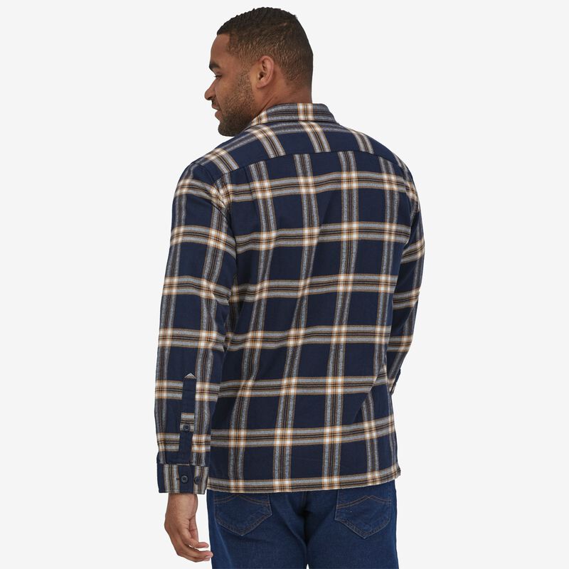 Patagonia Men's Long-Sleeved Organic Cotton Midweight Fjord Flannel Shirt - North Line: New Navy