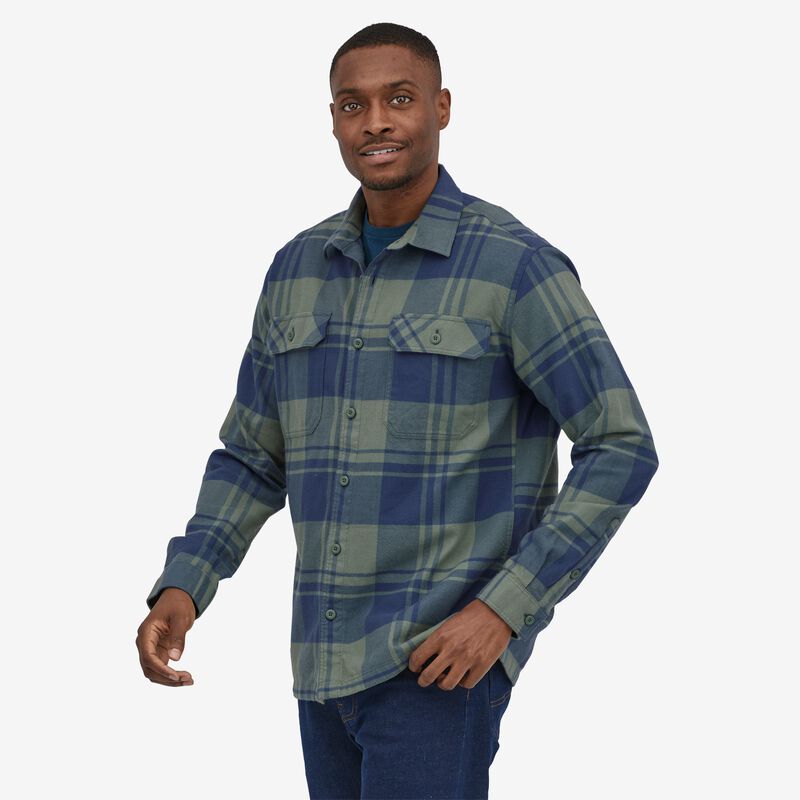 Patagonia Men's Long-Sleeved Organic Cotton Midweight Fjord Flannel Shirt - Live Oak: Hemlock Green