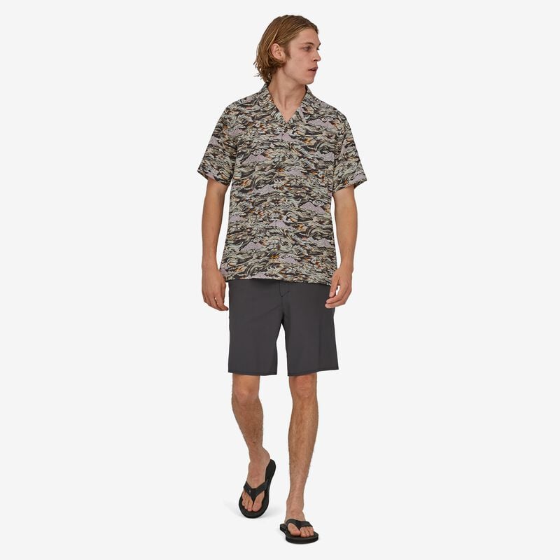 Patagonia Men's La'au Pataloha® Shirt - Island Currents: Ink Black