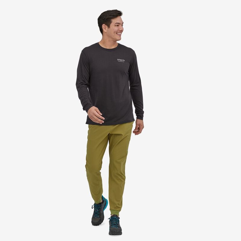 Patagonia Men's Long-Sleeved Capilene® Cool Merino Graphic Shirt - Heritage Header: Black