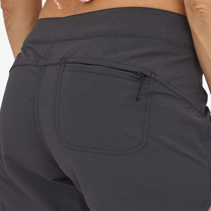 Patagonia Women's Wavefarer® Boardshorts - 5" - Oak St: Toasted Peach
