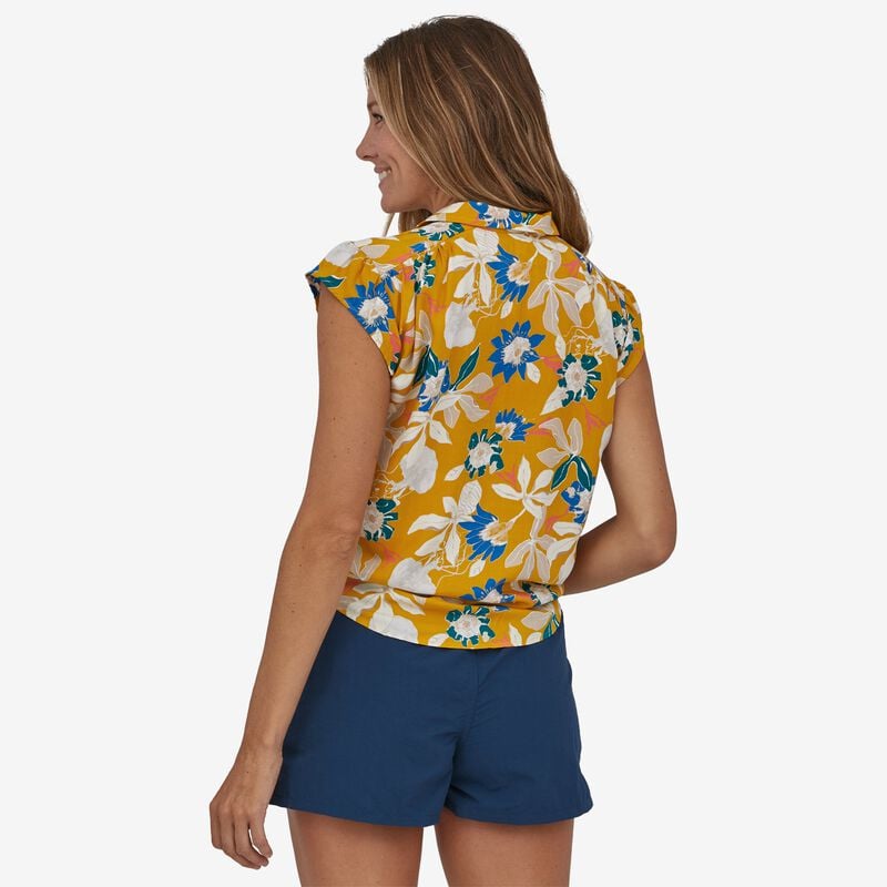Patagonia Women's Lightweight Pataloha® Shirt - Jellyfish Flower: Hawk Gold
