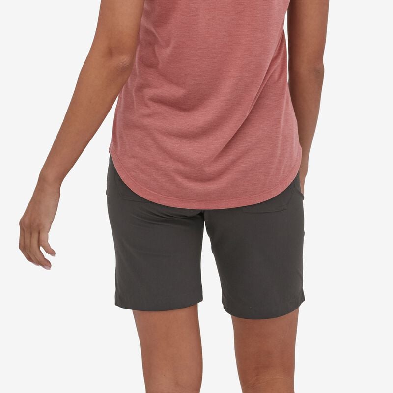 Patagonia Women's Skyline Traveler Shorts - 8" - Black