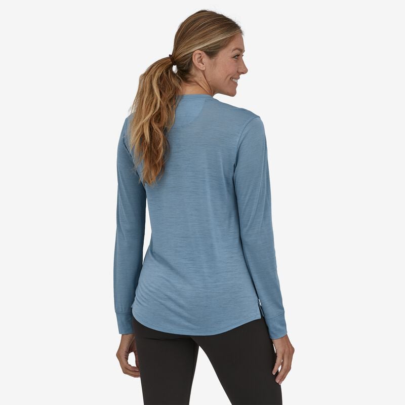 Patagonia Women's Long-Sleeved Capilene® Cool Merino Graphic Shirt - Fitz Roy Fader: Light Plume Grey
