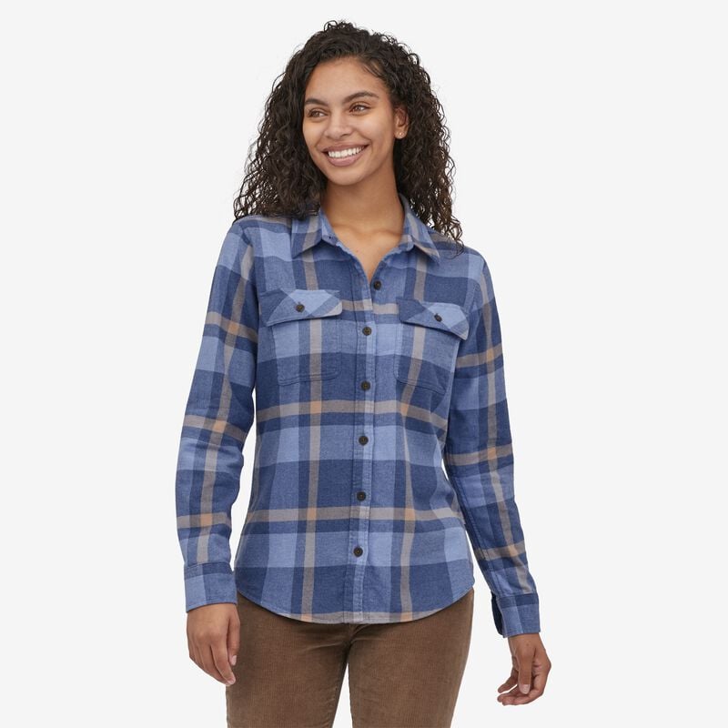 Patagonia Women's Long-Sleeved Organic Cotton Midweight Fjord Flannel Shirt - Comstock: Current Blue
