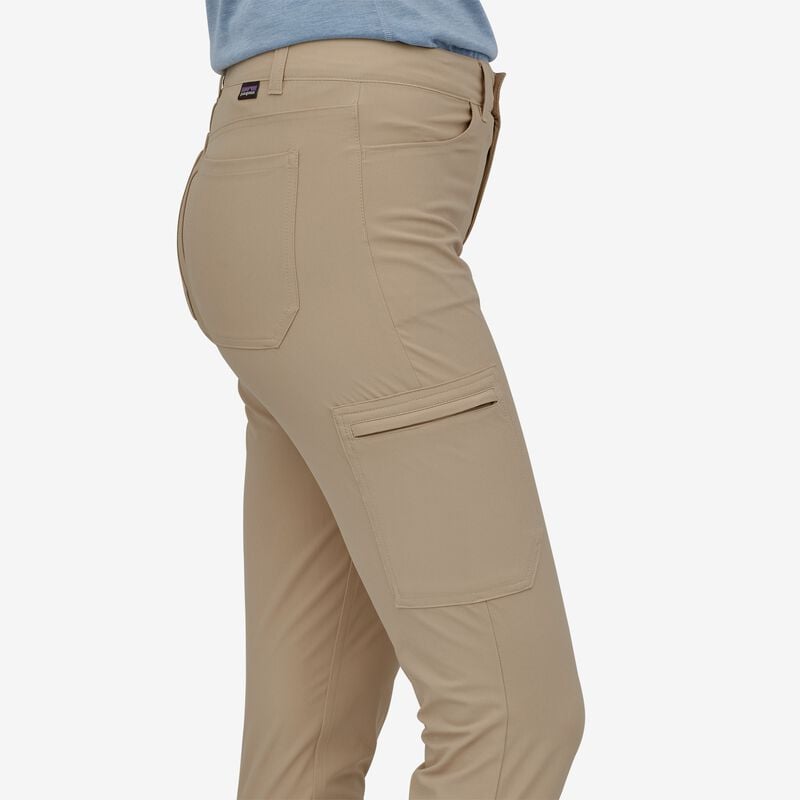 Patagonia Women's Skyline Traveler Pants - Short - Black