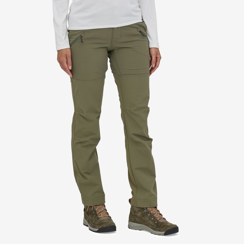 Patagonia Women's Point Peak Trail Pants - Short - Basin Green