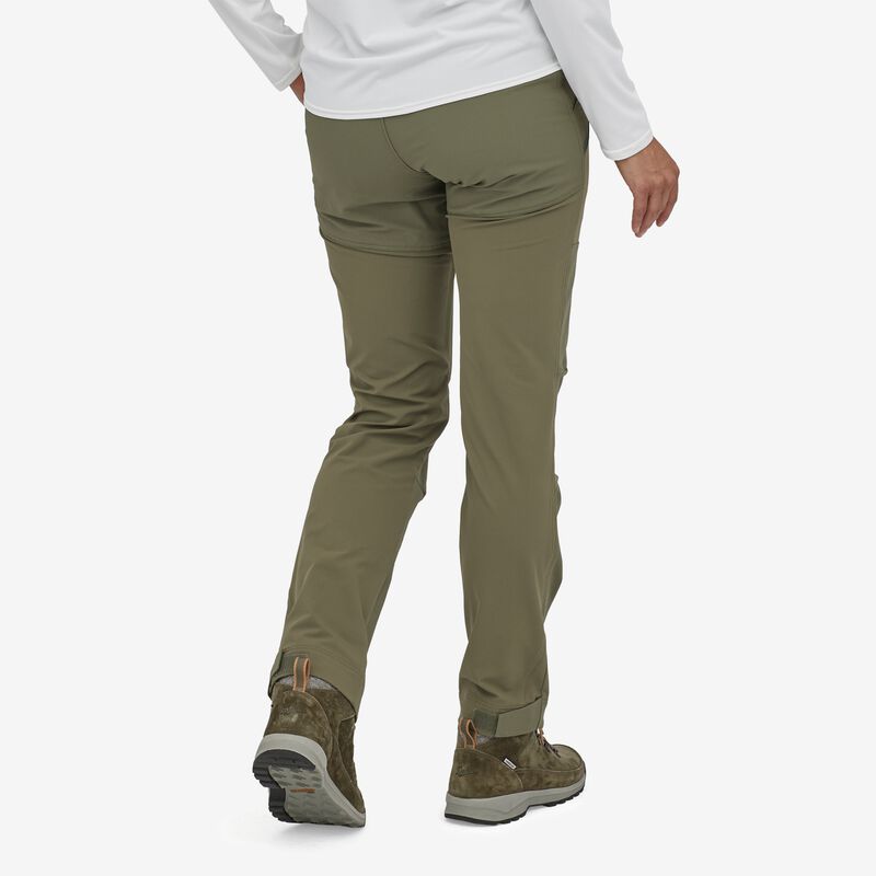 Patagonia Women's Point Peak Trail Pants - Short - Basin Green