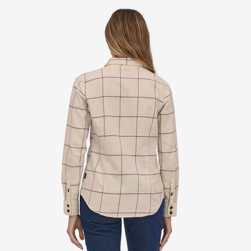 Patagonia Women's Long-Sleeved Organic Cotton Midweight Fjord Flannel Shirt - Woodland: Natural