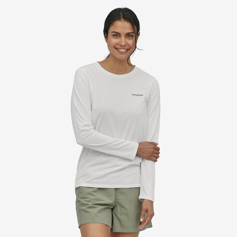 Patagonia Women's Long-Sleeved Capilene® Cool Daily Graphic Shirt - Boardshort Logo Light Plume Grey: White